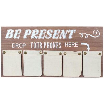 GUARDA MOVILES DE PARED