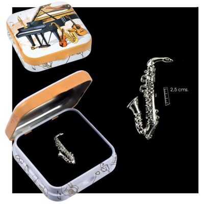 PIN SAXOFON CAJA DECORADA
