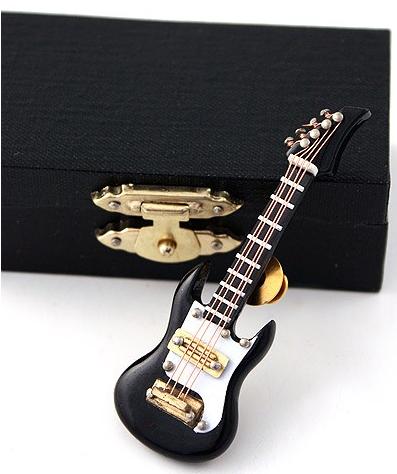 PIN GUITARRA ELECTRICA NEGRA